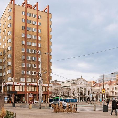 Skau Dunajska Family Two Bedroom Apartment Old Town Bratislava Exterior foto