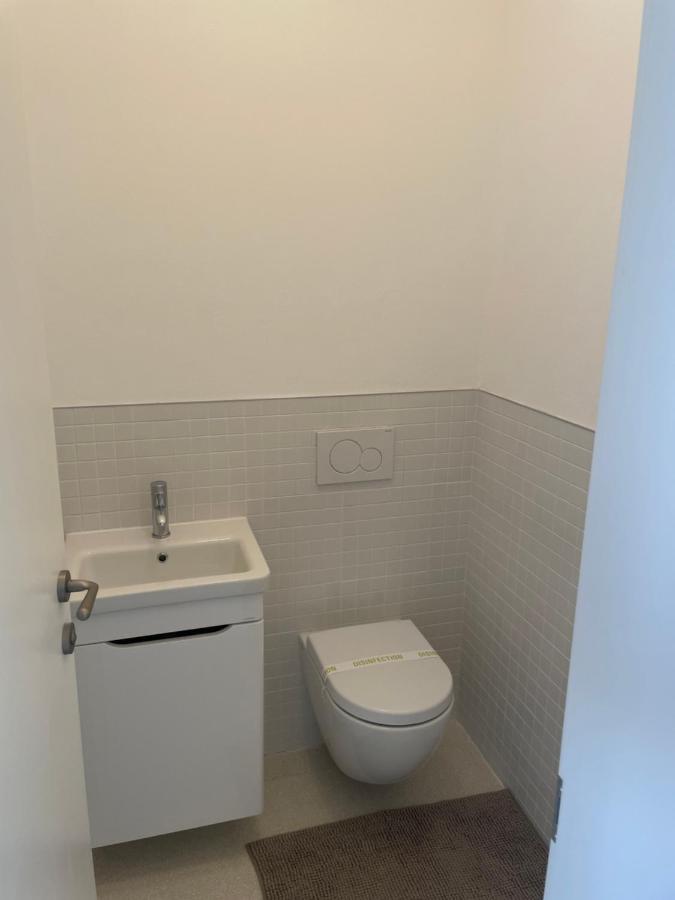 Skau Dunajska Family Two Bedroom Apartment Old Town Bratislava Exterior foto