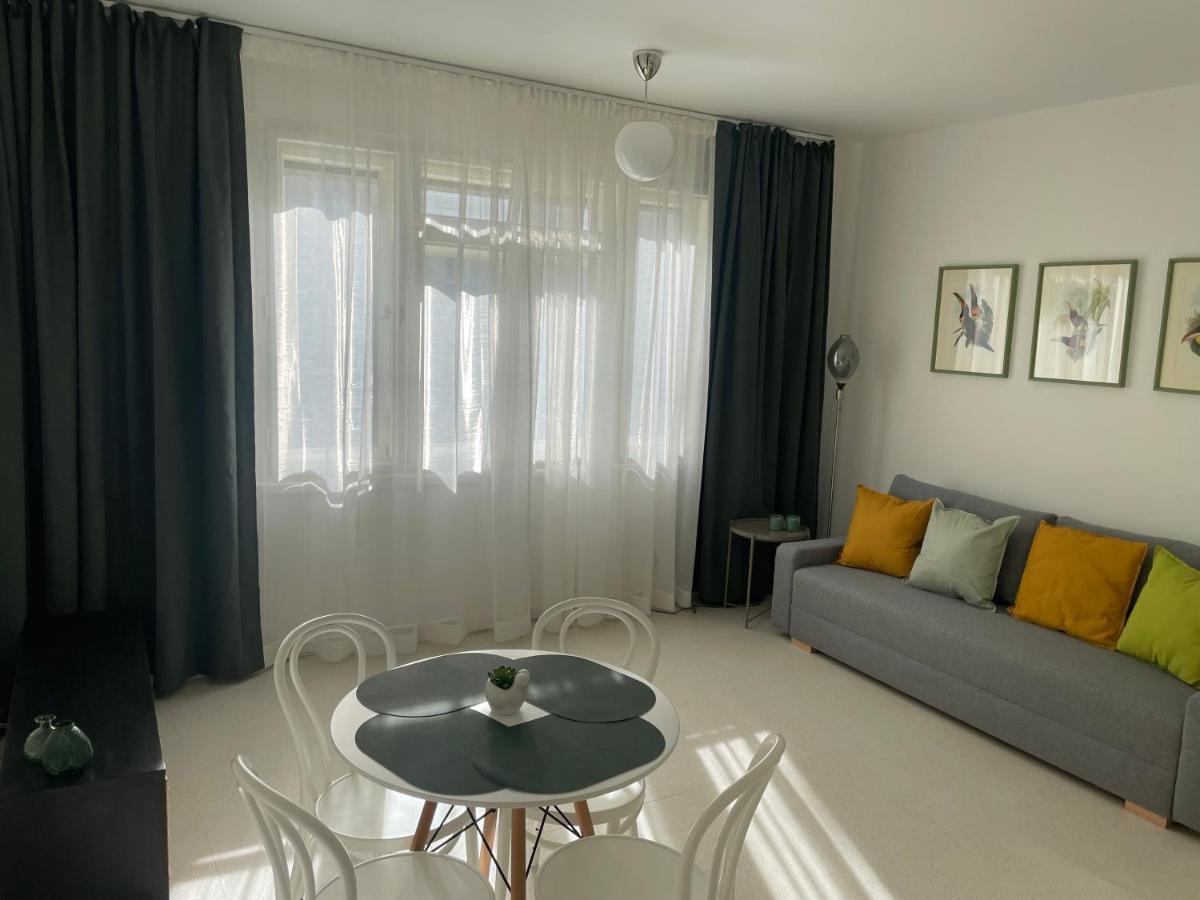 Skau Dunajska Family Two Bedroom Apartment Old Town Bratislava Exterior foto